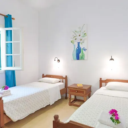 Evanna House In Saint Stephanos *